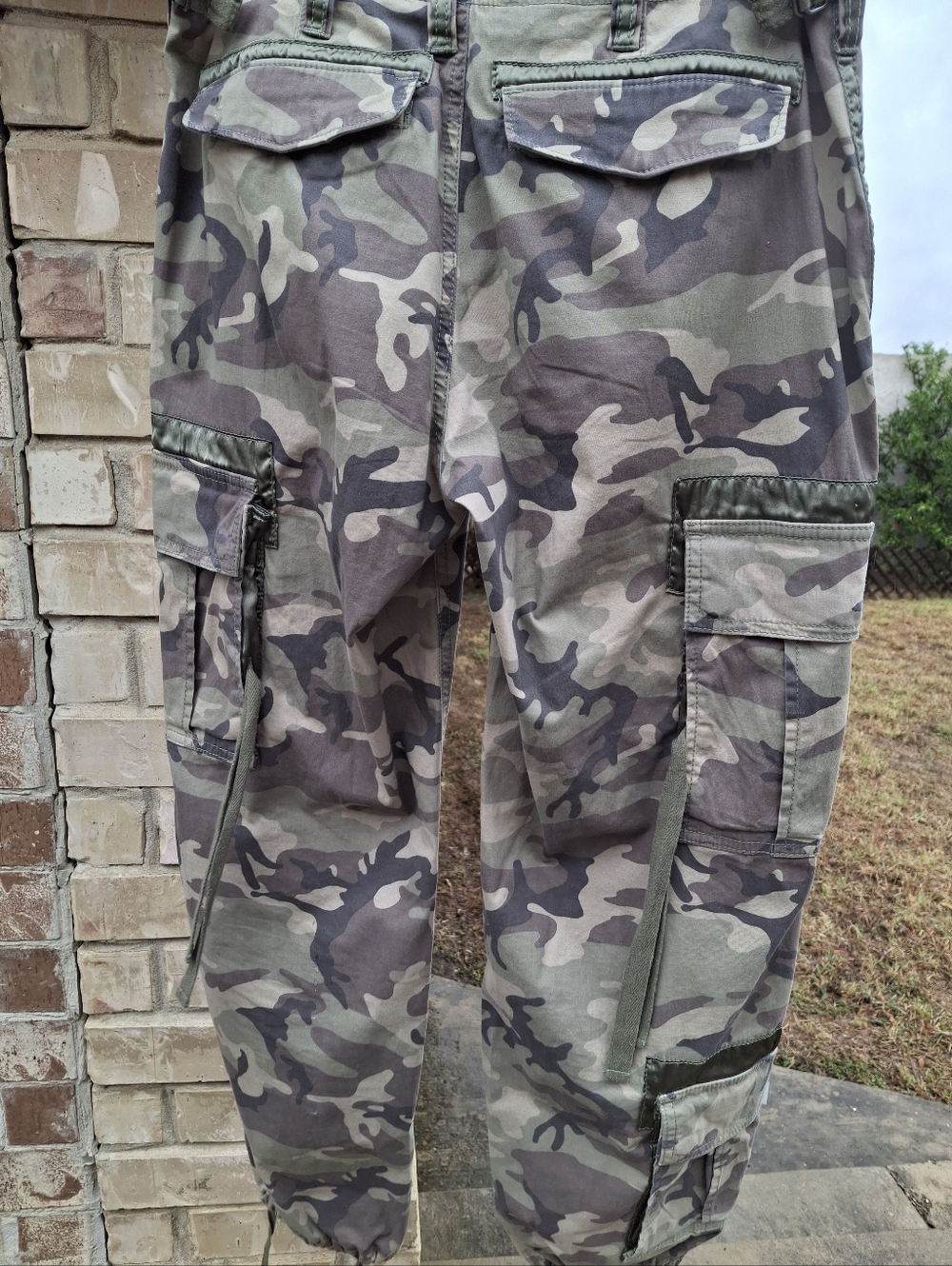 Vintage Y2K Abercrombie & Fitch Green Camo Cargo Utility Pants Women Size 27 - Picture 8 of 16
